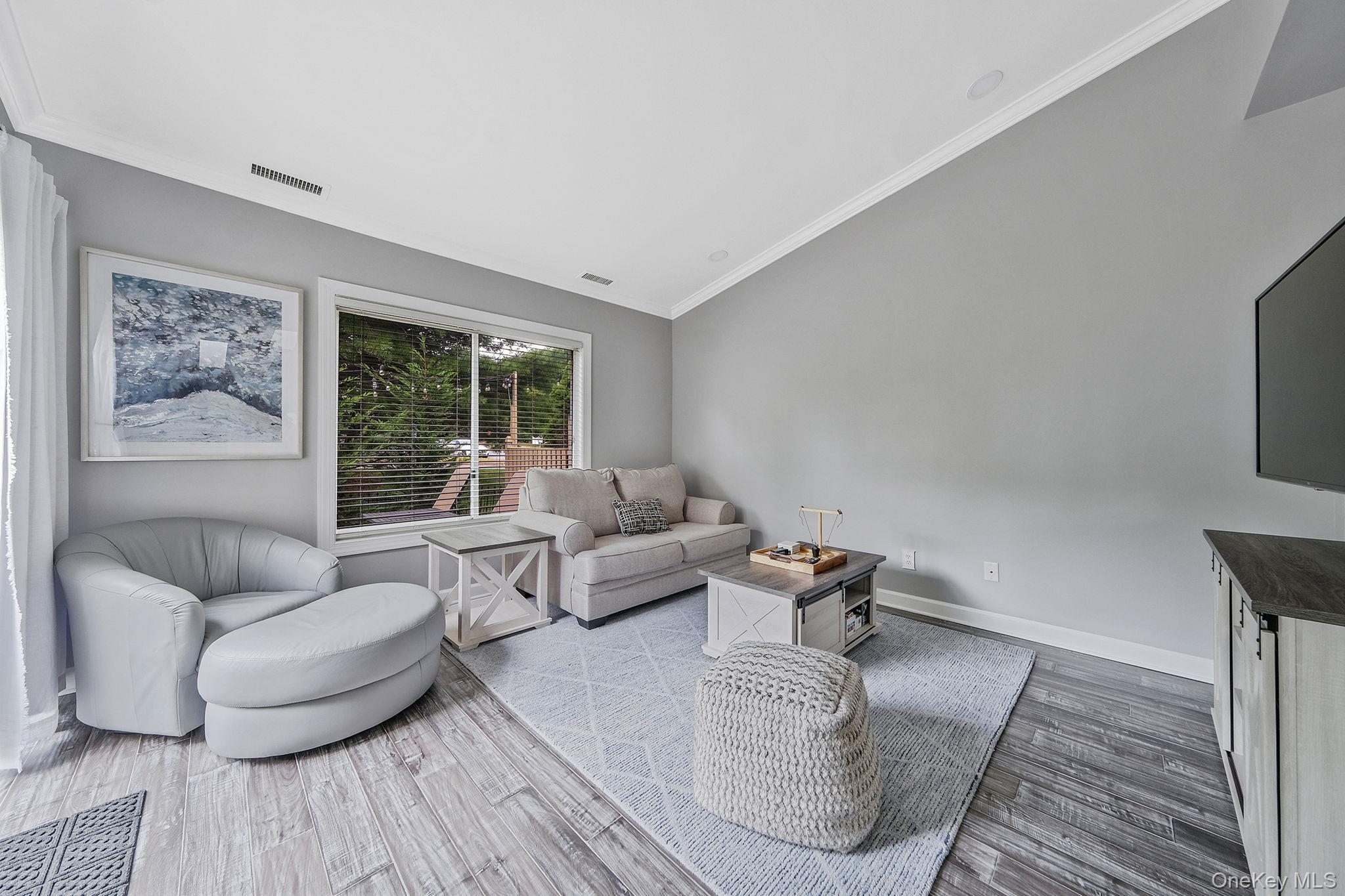 31 Eric Drive, Middle Island, NY 11953