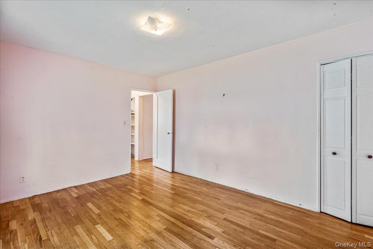 249-30 57 Avenue # 1, Little Neck, NY 11362