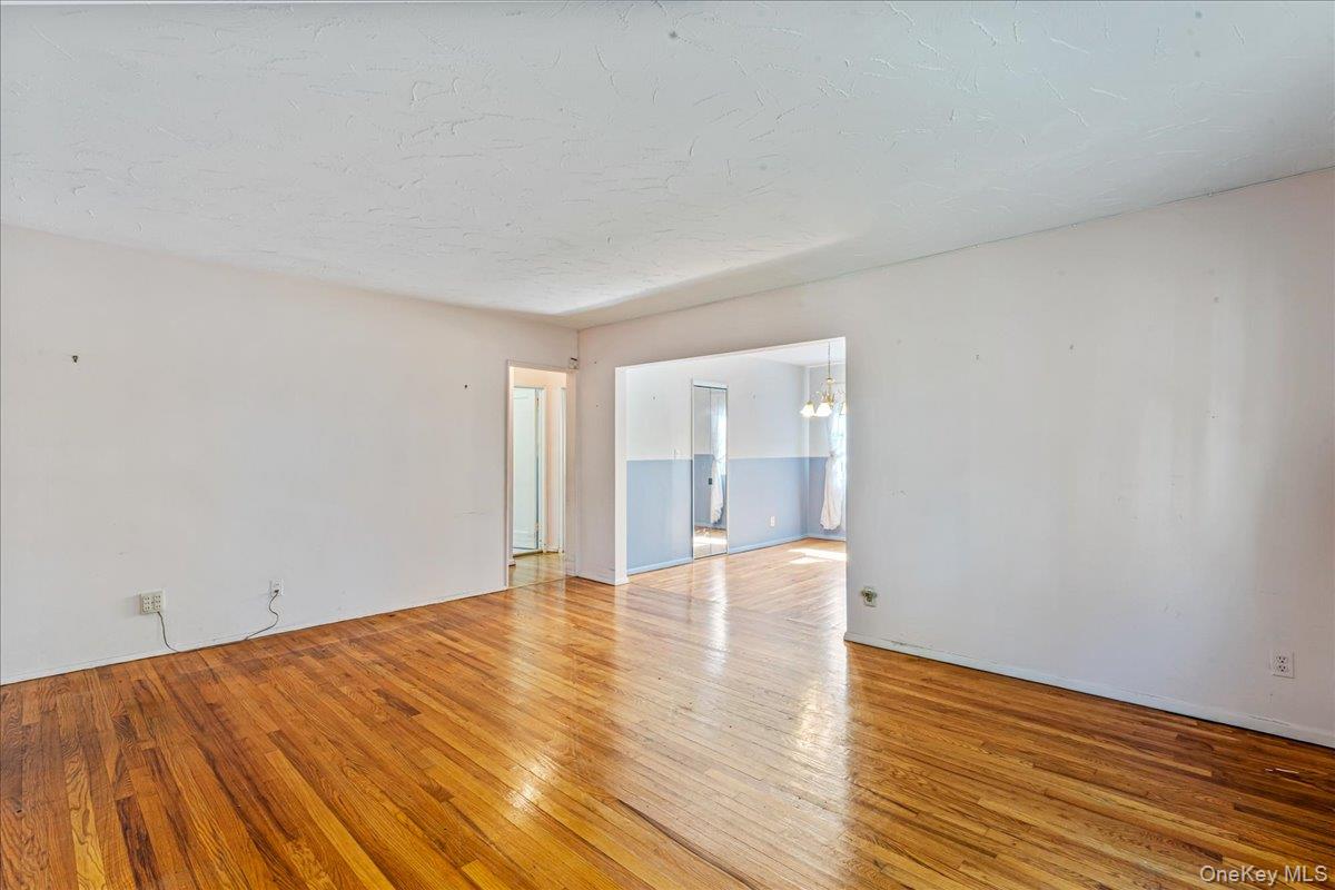 249-30 57 Avenue # 1, Little Neck, NY 11362