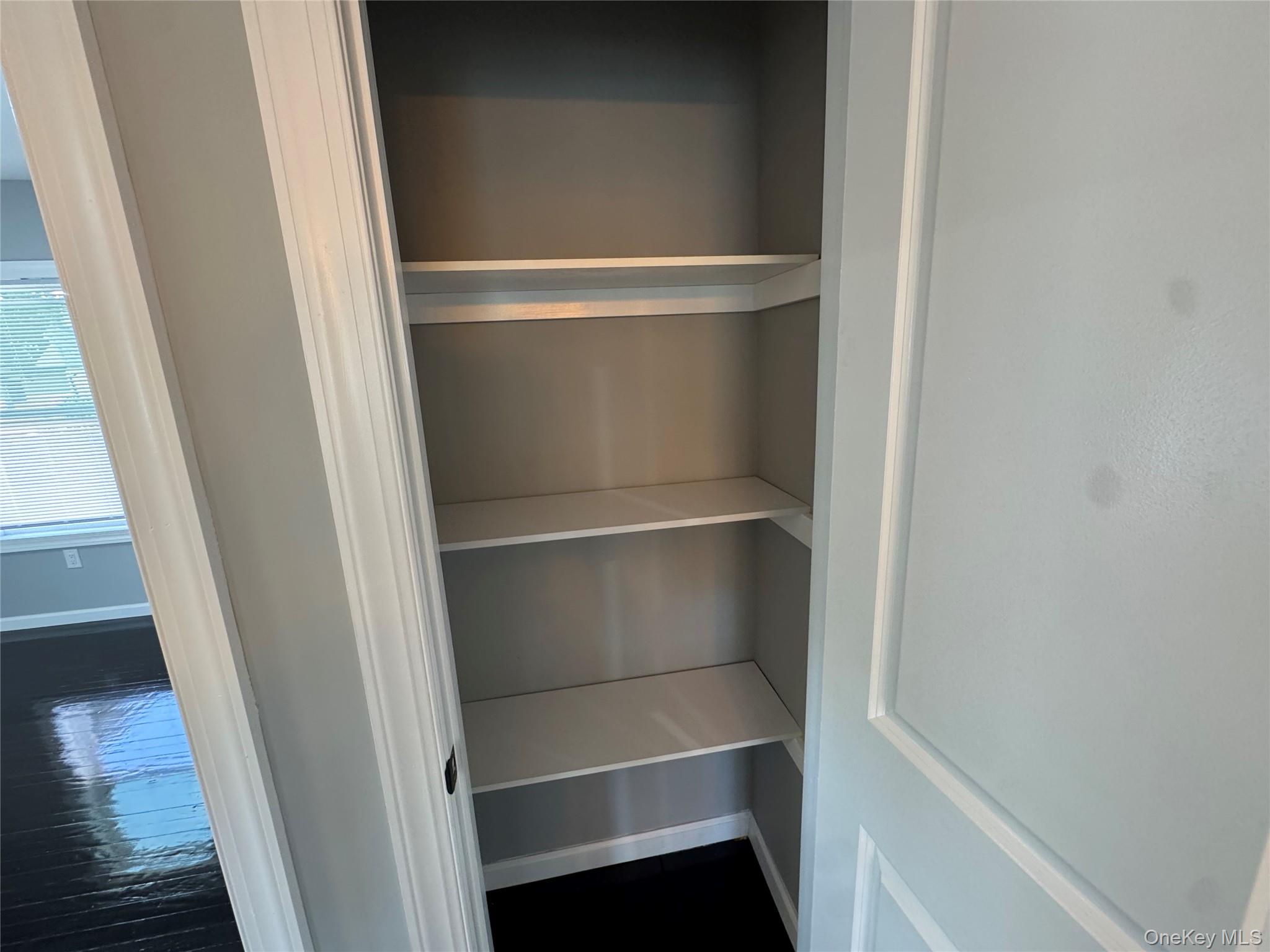 16 Garfield Place, Hempstead, NY 11550