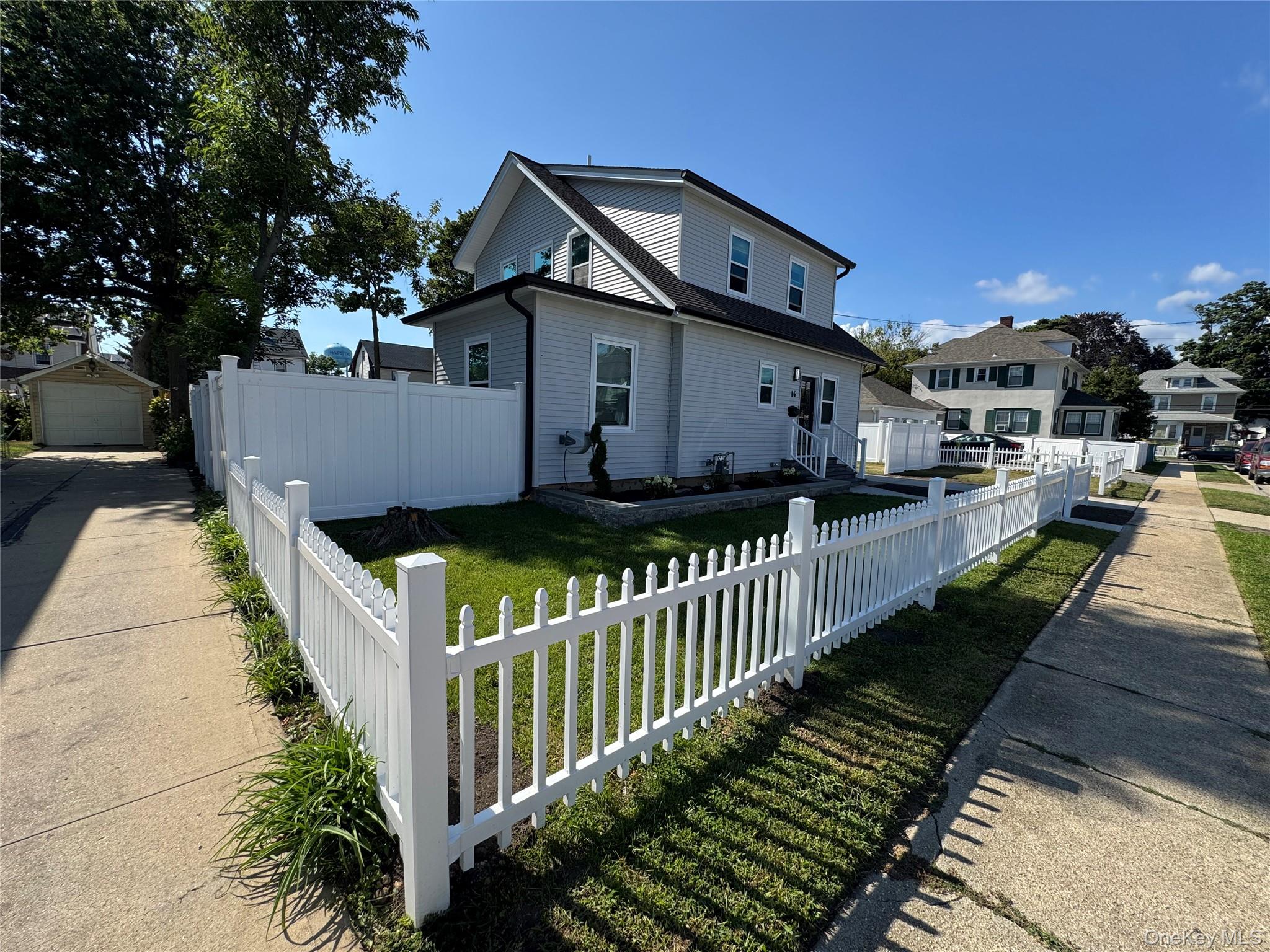 16 Garfield Place, Hempstead, NY 11550