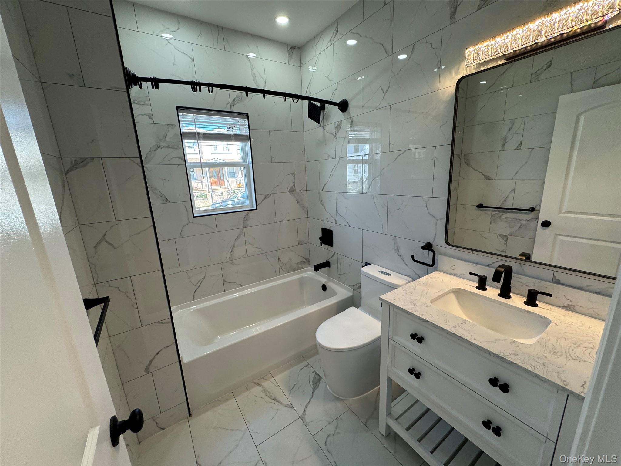 16 Garfield Place, Hempstead, NY 11550