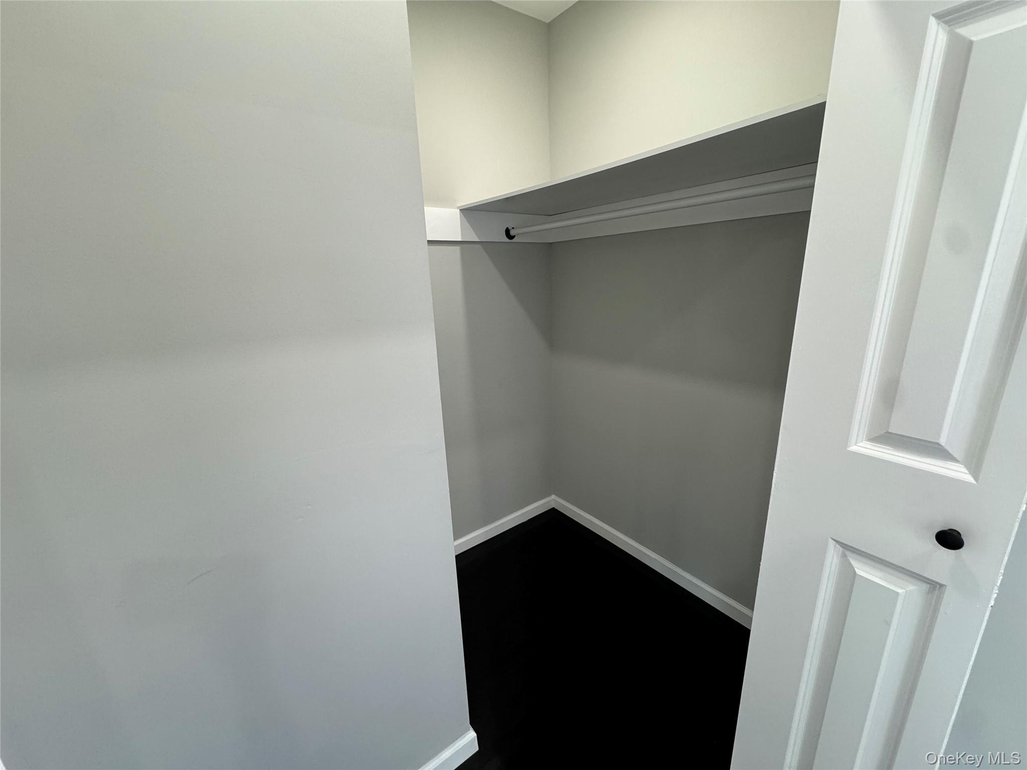 16 Garfield Place, Hempstead, NY 11550