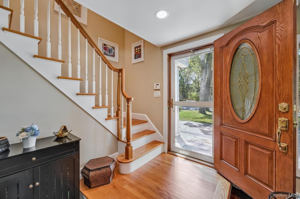 1 Deepdale Drive, Commack, NY 11725