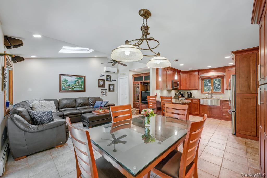 1 Deepdale Drive, Commack, NY 11725