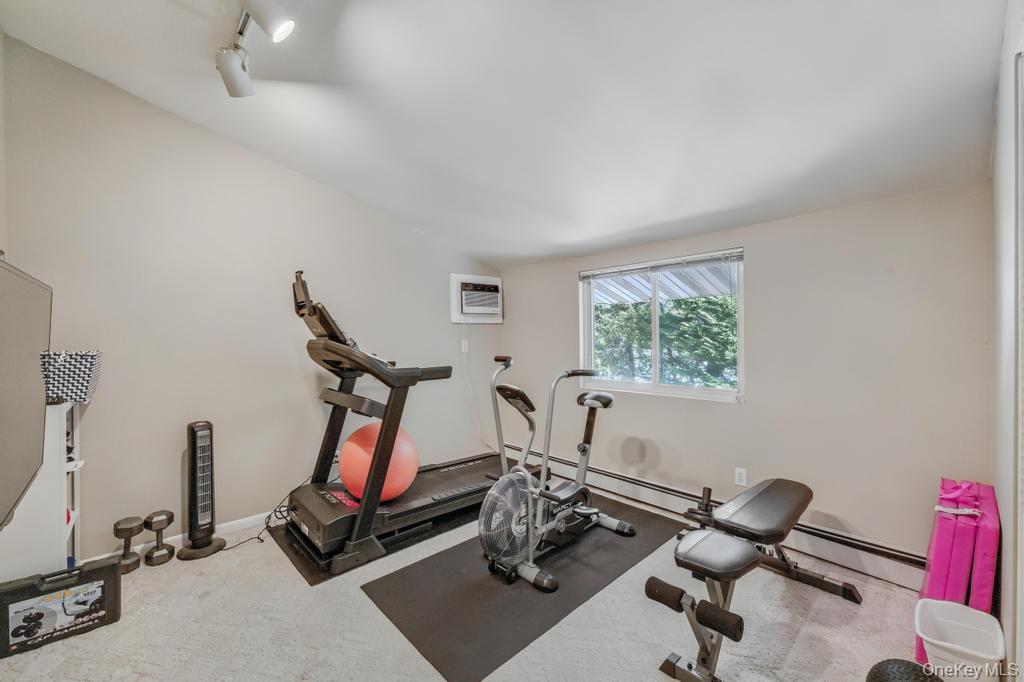 1 Deepdale Drive, Commack, NY 11725