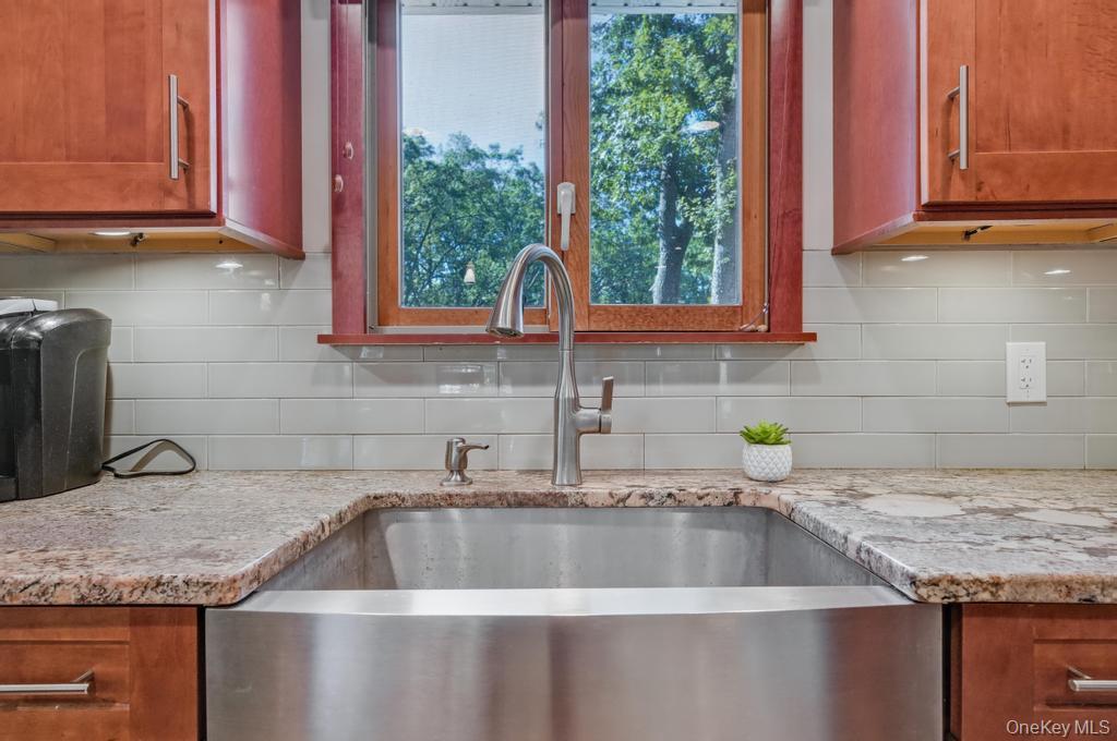 1 Deepdale Drive, Commack, NY 11725