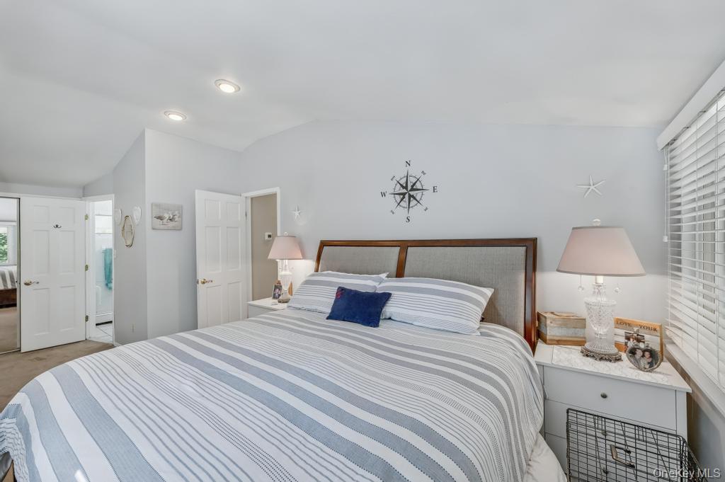 1 Deepdale Drive, Commack, NY 11725