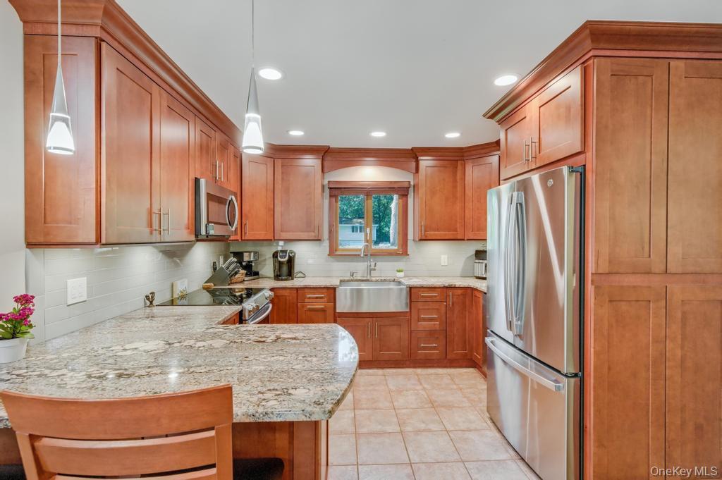 1 Deepdale Drive, Commack, NY 11725