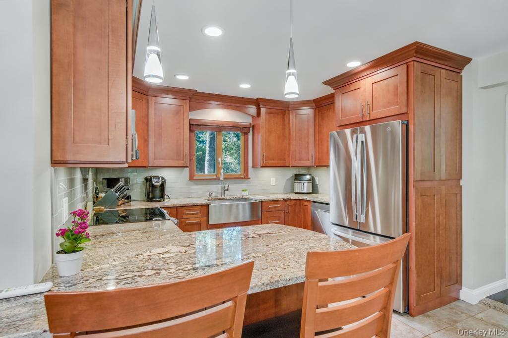 1 Deepdale Drive, Commack, NY 11725