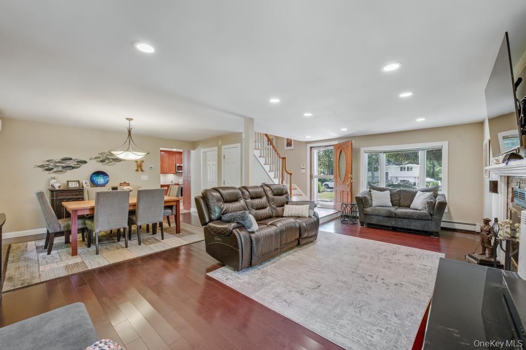 1 Deepdale Drive, Commack, NY 11725