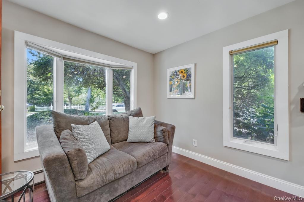 1 Deepdale Drive, Commack, NY 11725