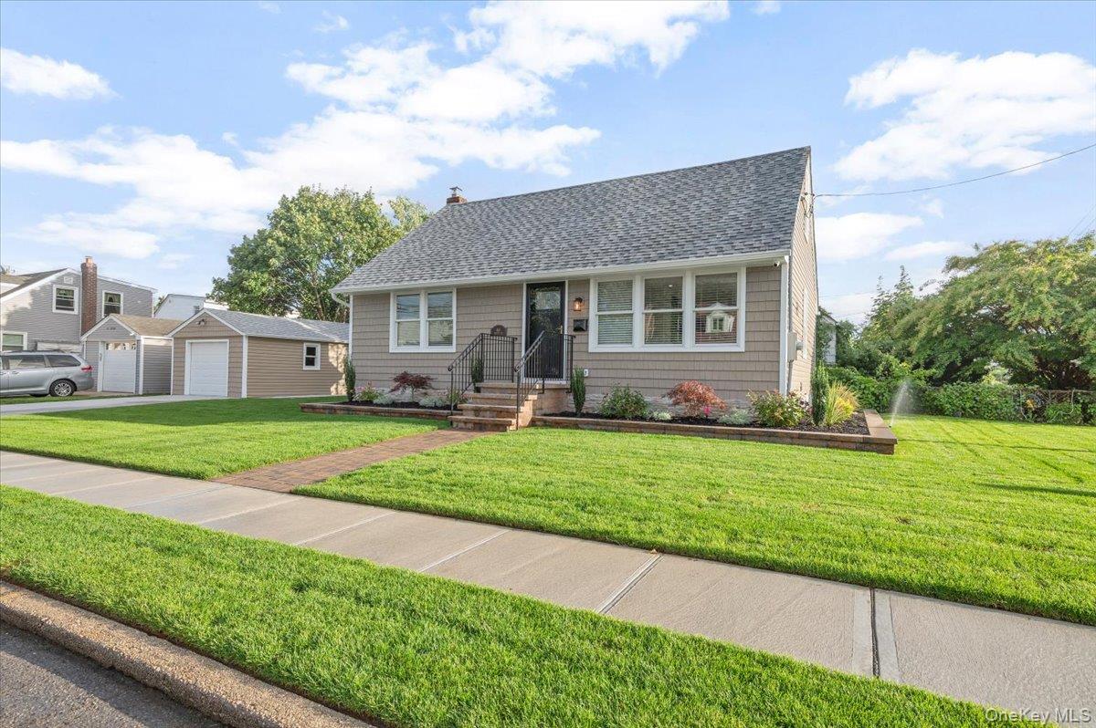 168 Martens Avenue, Valley Stream, NY 11580