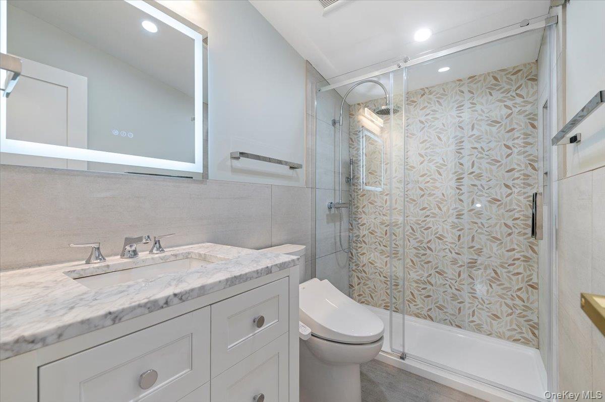 168 Martens Avenue, Valley Stream, NY 11580