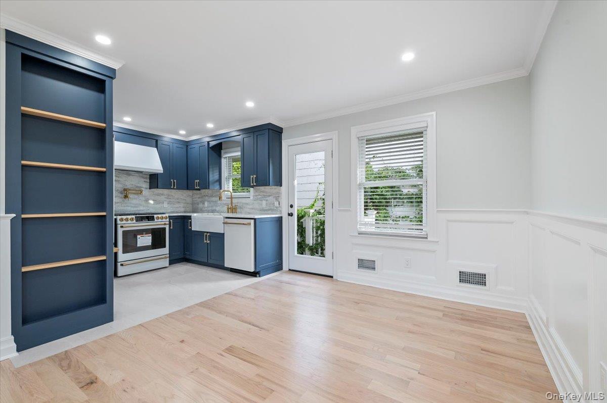 168 Martens Avenue, Valley Stream, NY 11580