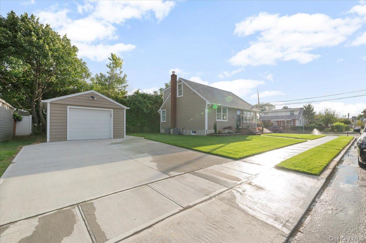 168 Martens Avenue, Valley Stream, NY 11580