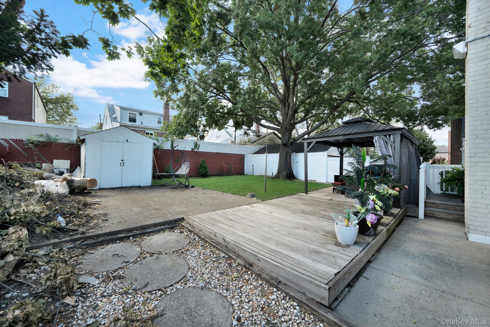 138 Ormonde Boulevard, Valley Stream, NY 11580