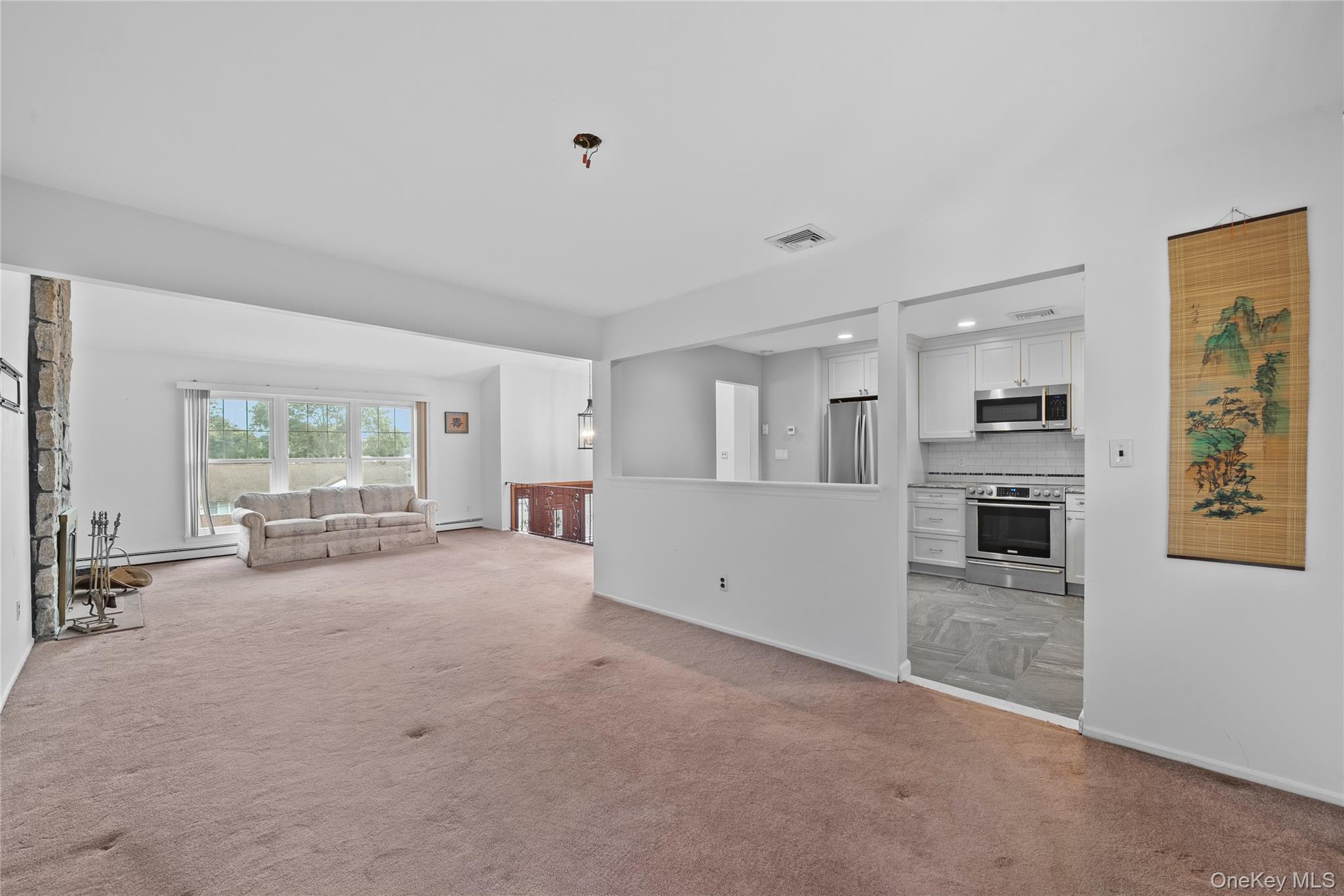 42 Schoolhouse Road, Old Bethpage, NY 11804