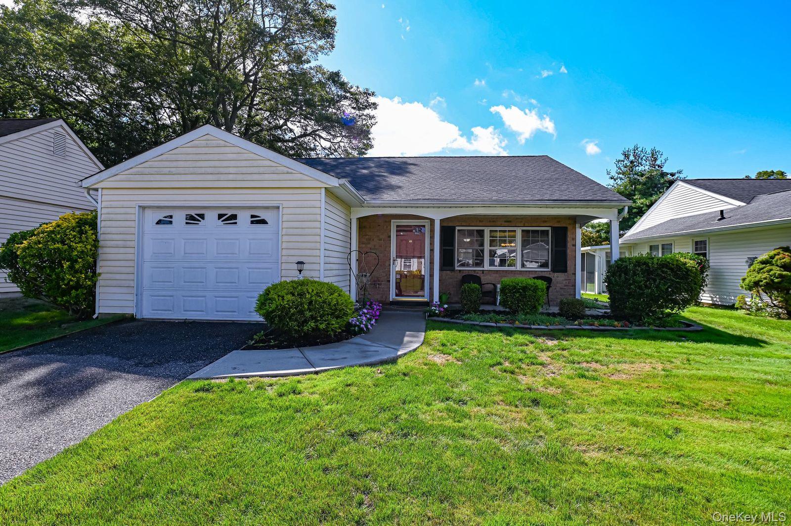 324 Brownfield Drive, Ridge, NY 11961