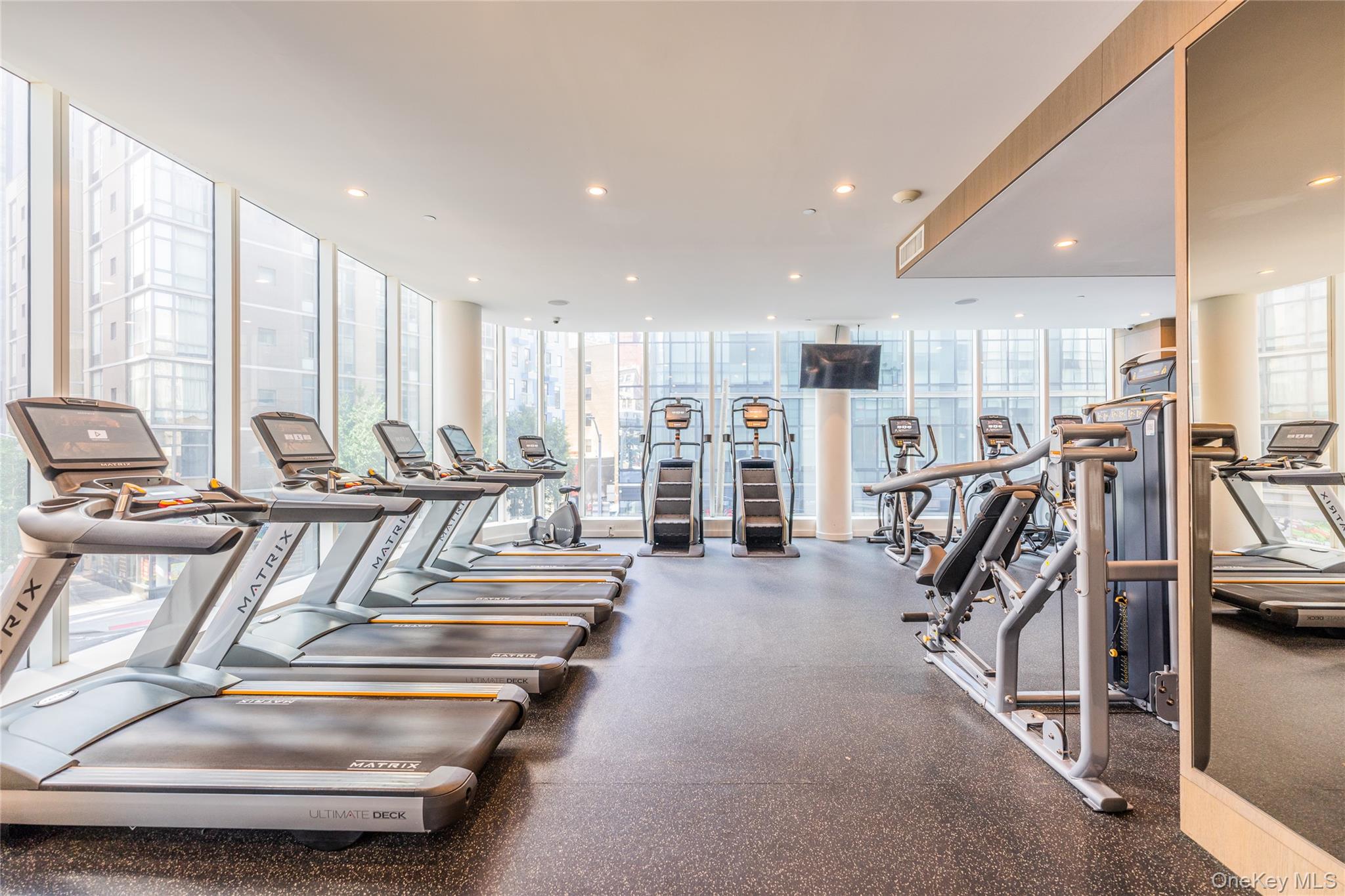 2717 42nd Road # 7E, Long Island City, NY 11101