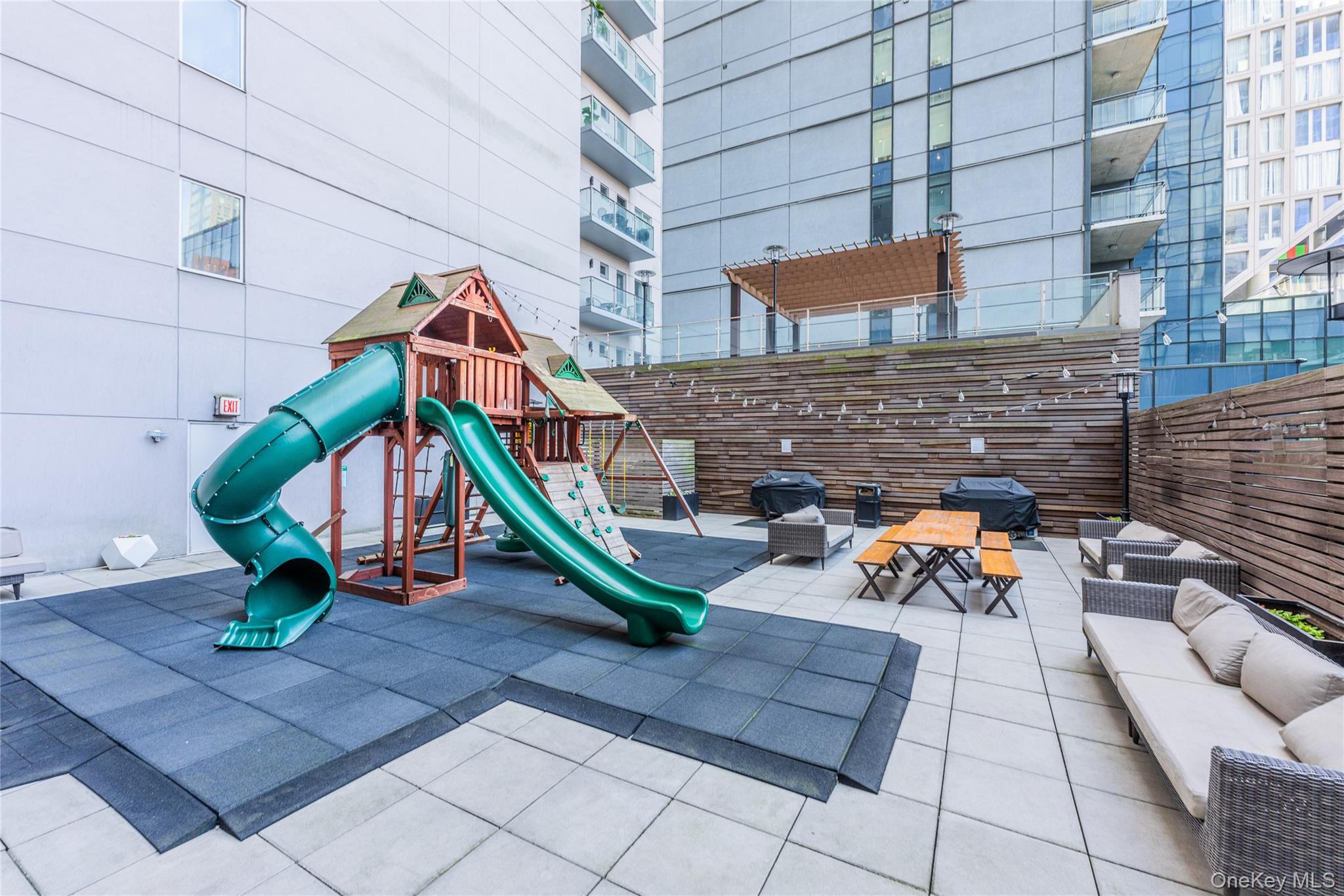 2717 42nd Road # 7E, Long Island City, NY 11101