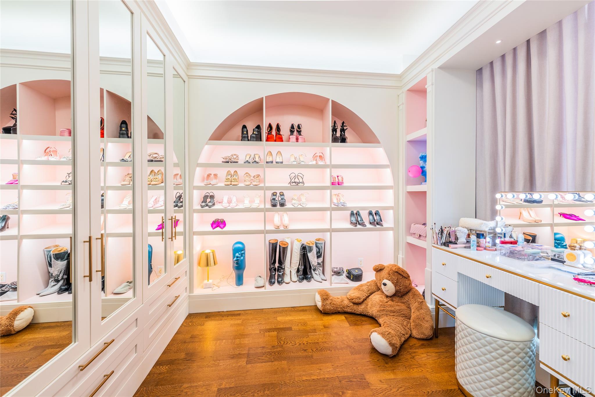 2717 42nd Road # 7E, Long Island City, NY 11101