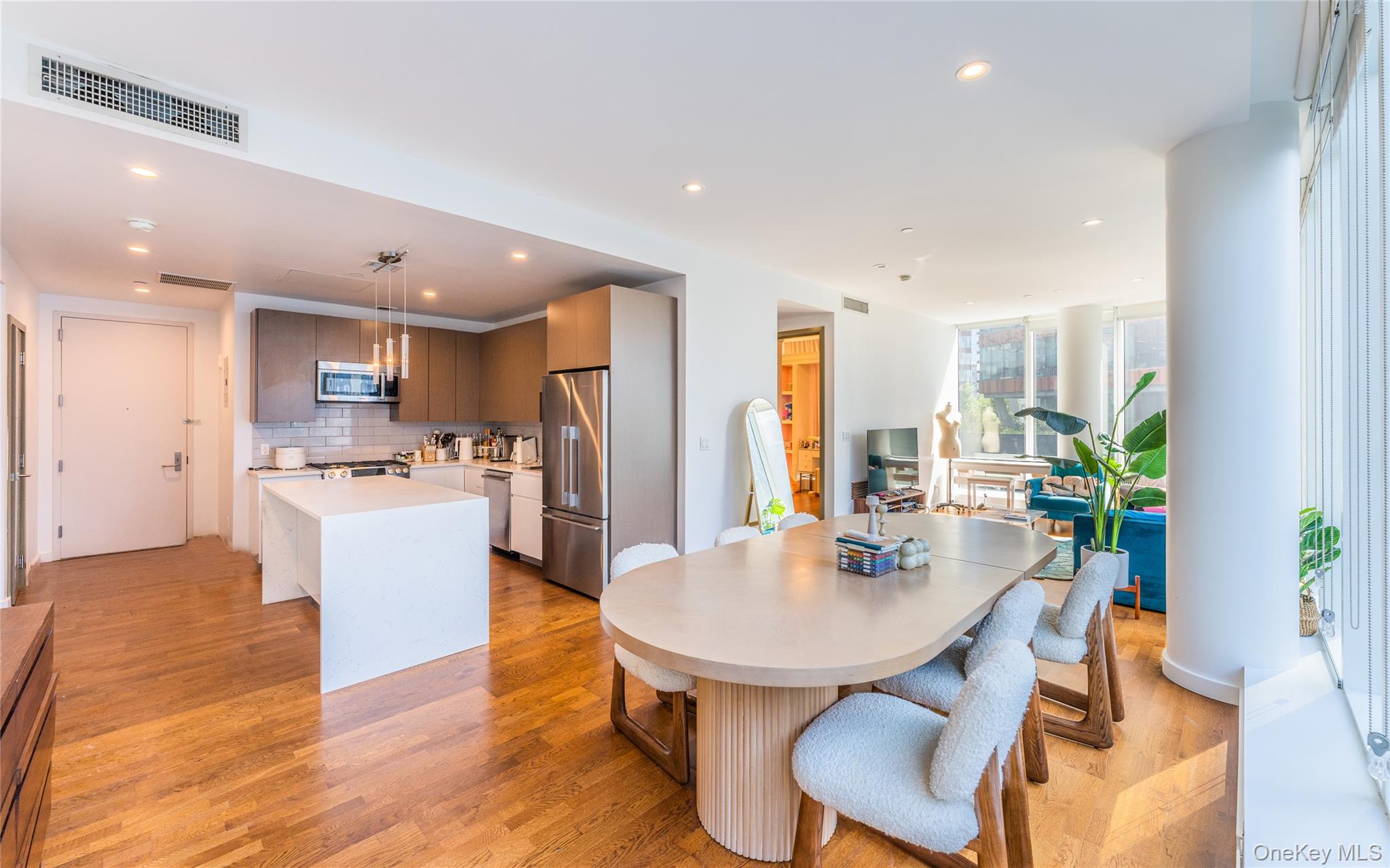 2717 42nd Road # 7E, Long Island City, NY 11101