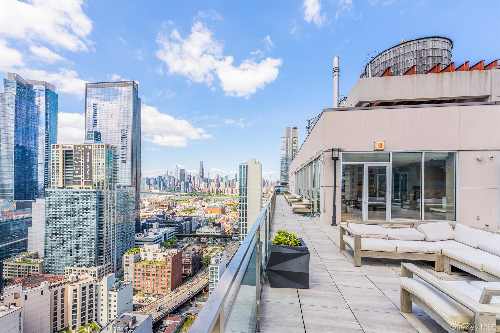 2717 42nd Road # 7E, Long Island City, NY 11101