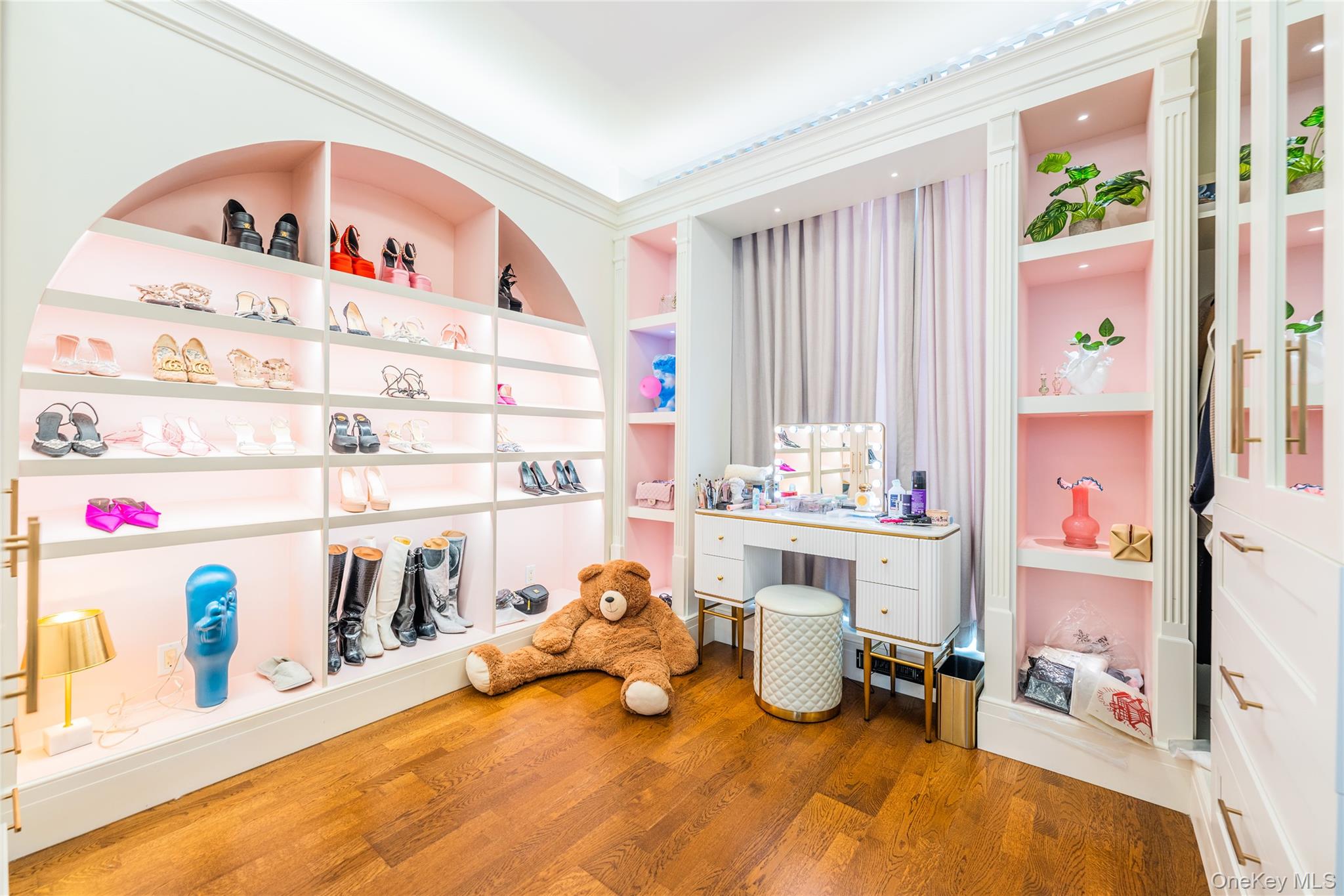 2717 42nd Road # 7E, Long Island City, NY 11101