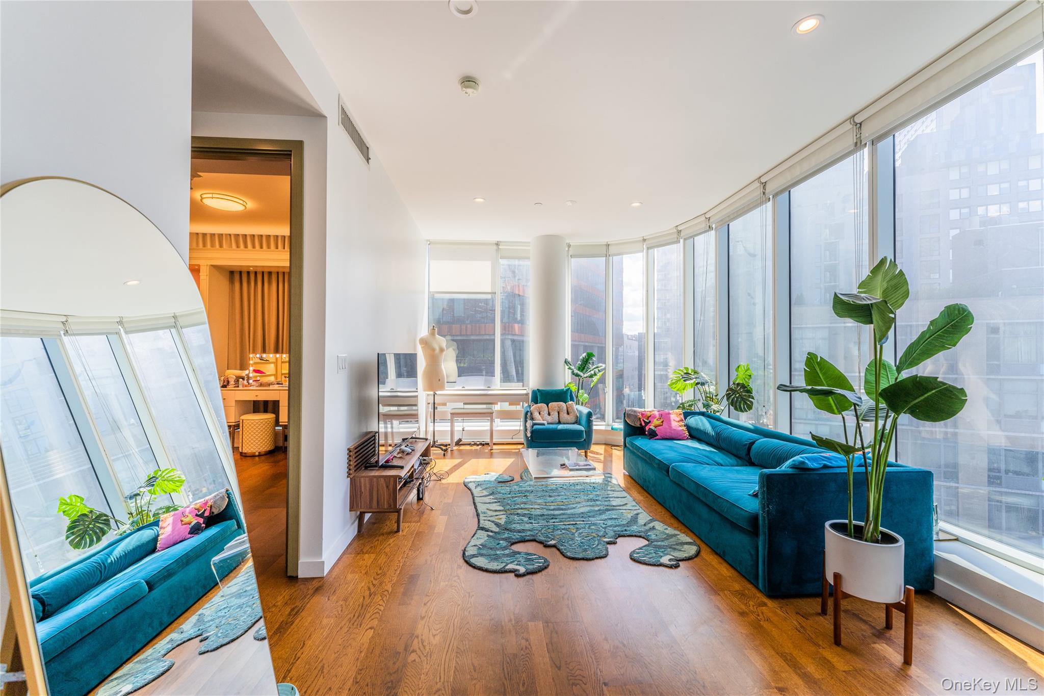 2717 42nd Road # 7E, Long Island City, NY 11101