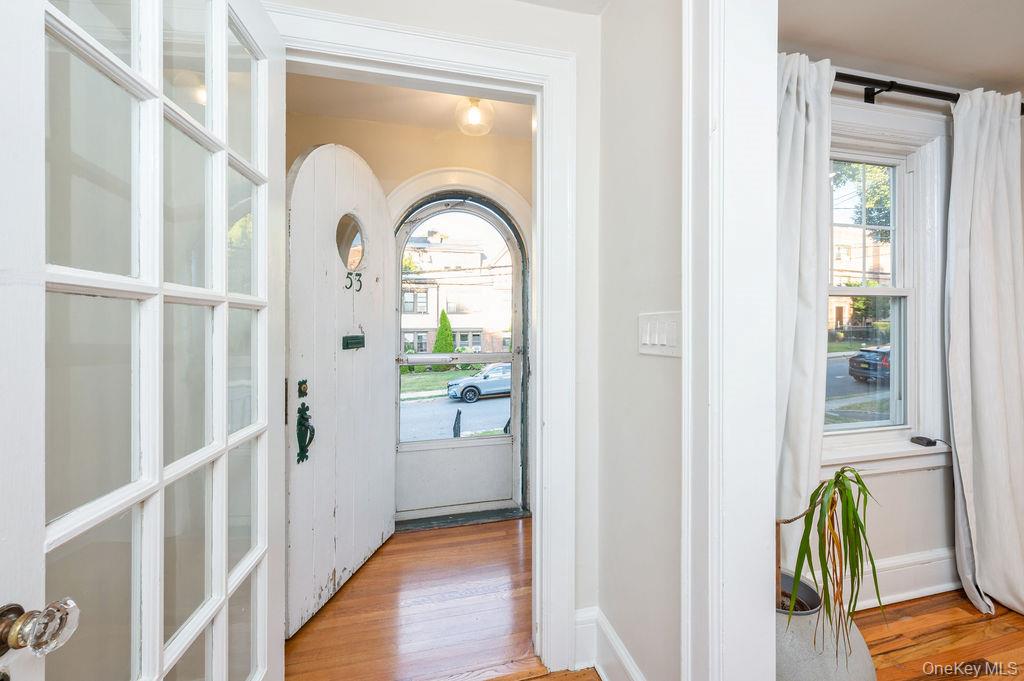 53 Jefferson Avenue, White Plains, NY 10606