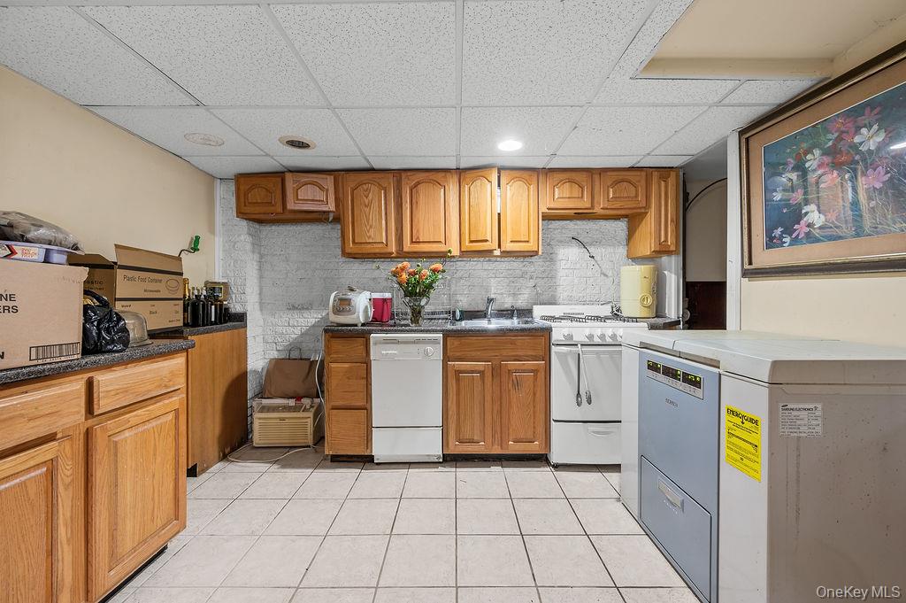 200-07 17th Avenue, Bayside, NY 11360