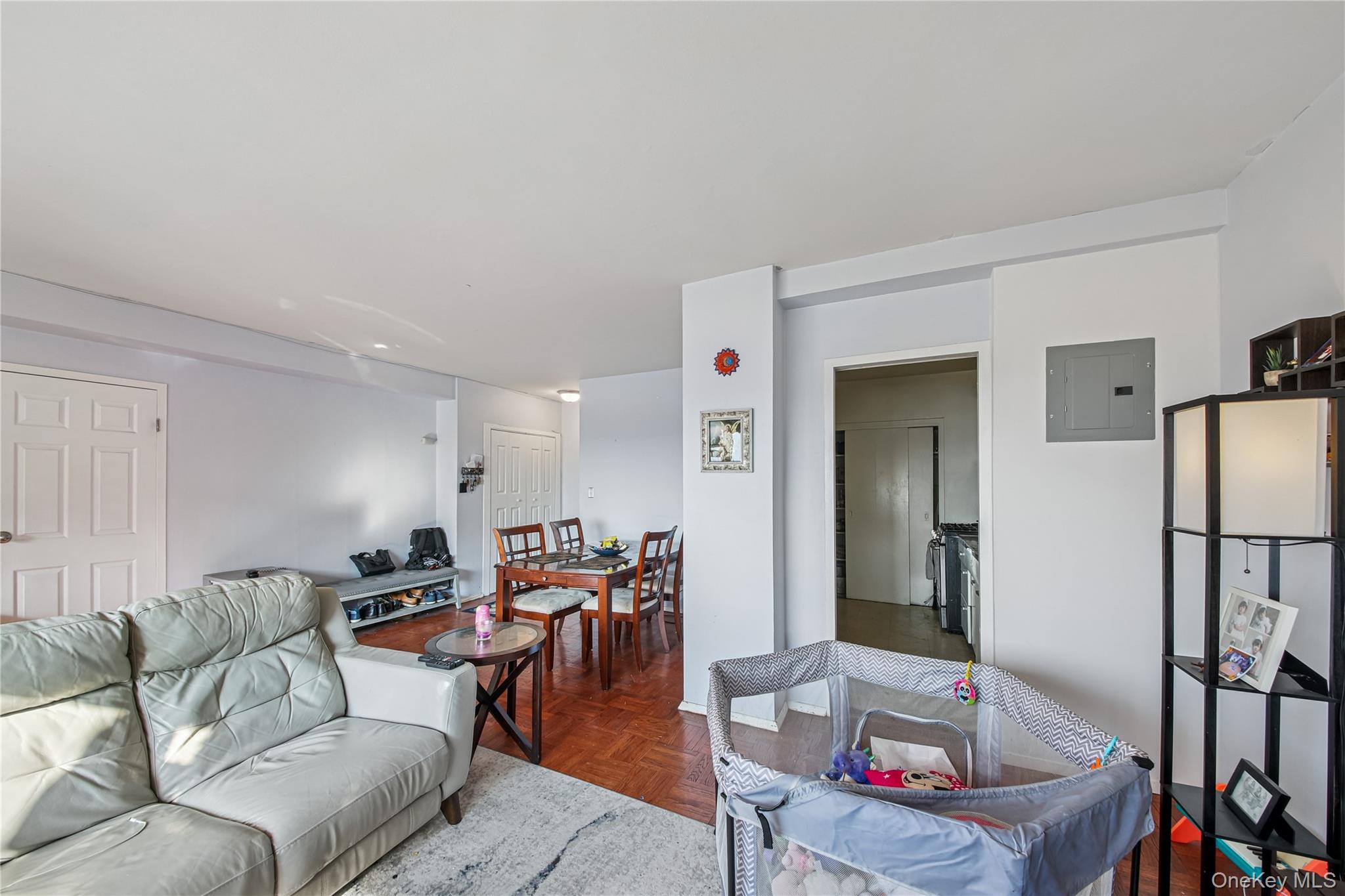 5 Fordham Hill Oval # 15A, Bronx, NY 10468