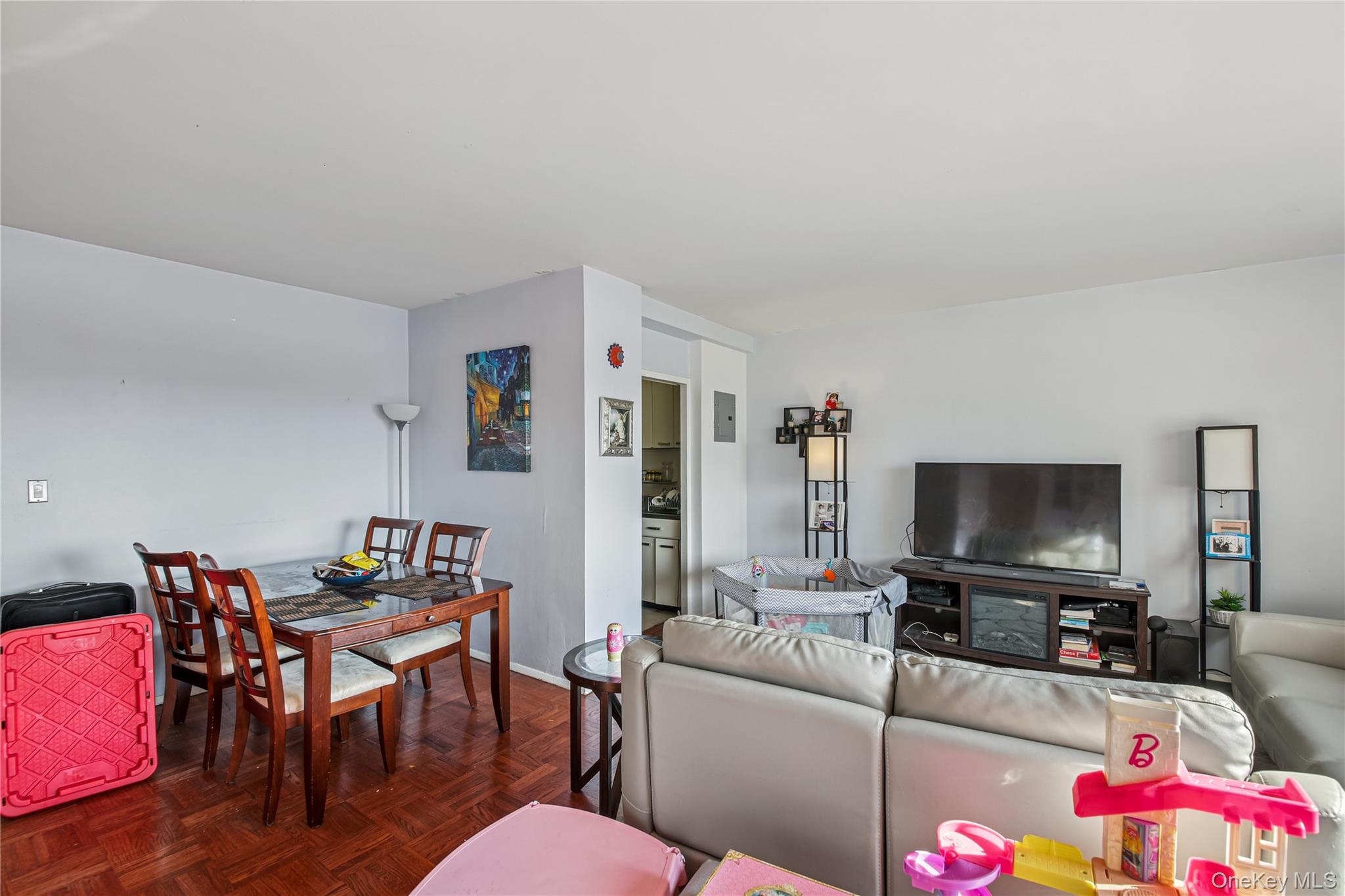 5 Fordham Hill Oval # 15A, Bronx, NY 10468