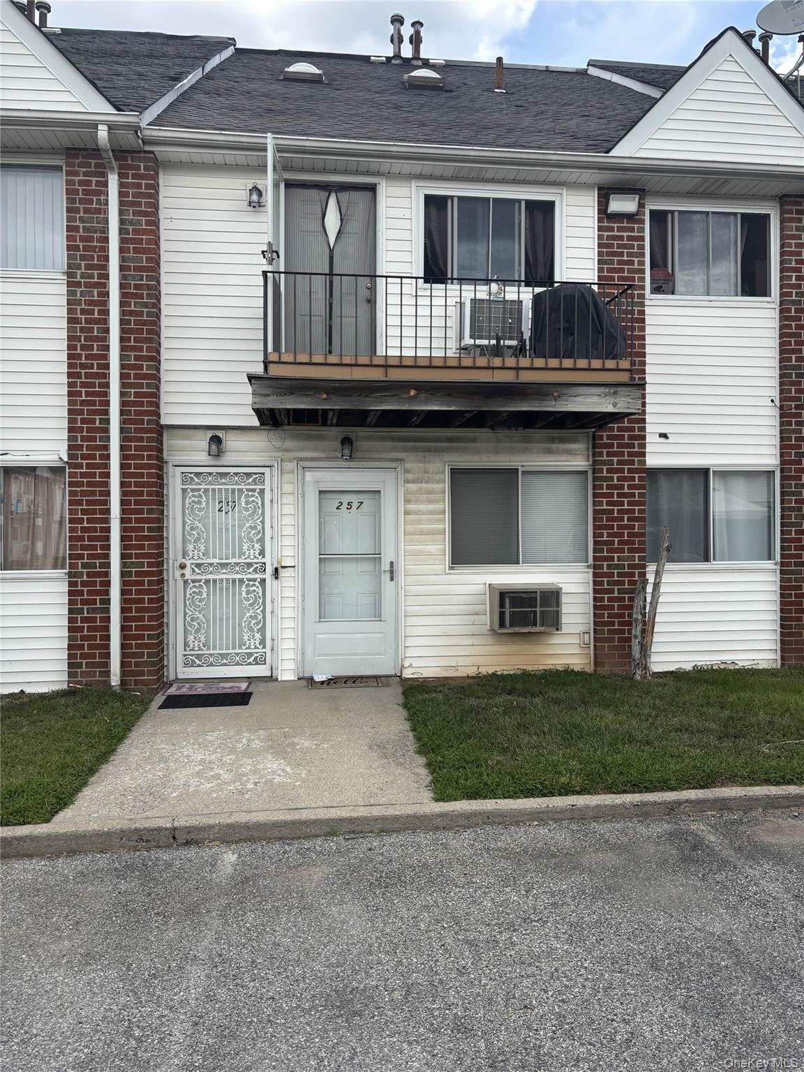 257 Maple Parkway, Staten Island, NY 10303