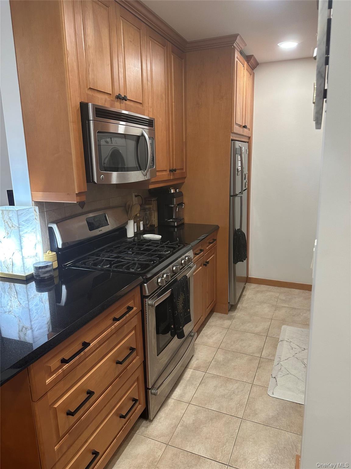 27110 Grand Central Parkway # 33T, Floral Park, NY 11005