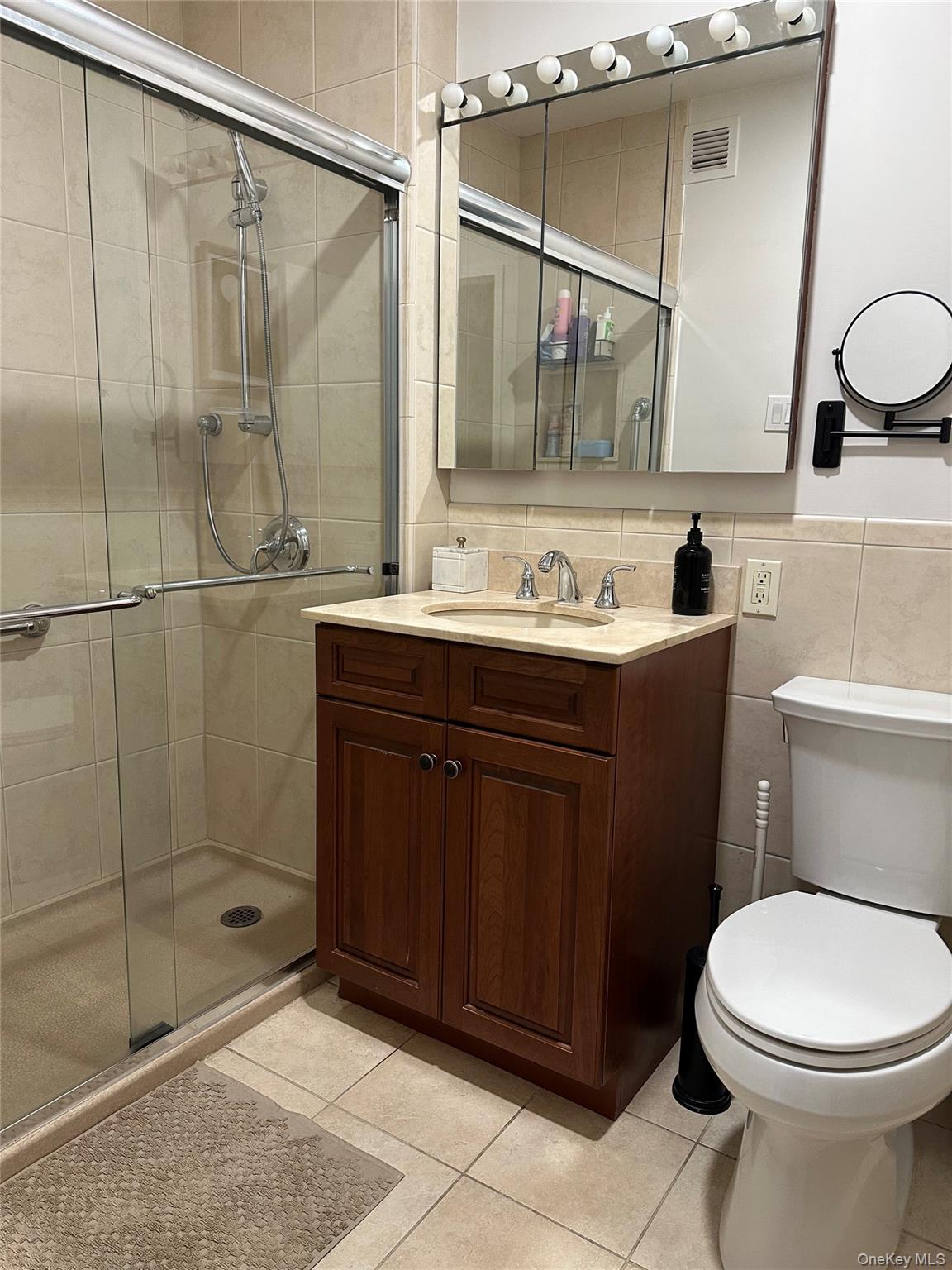 27110 Grand Central Parkway # 33T, Floral Park, NY 11005