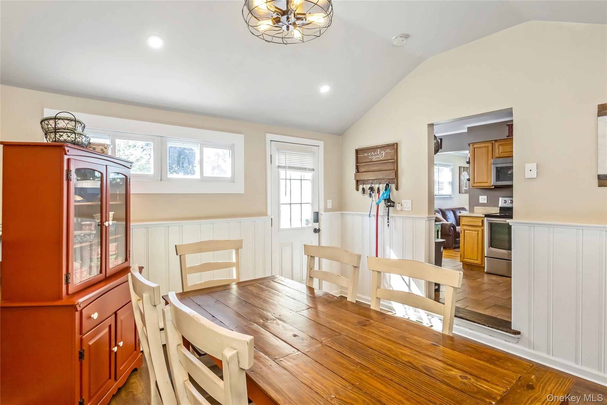 174 N Nassau Avenue, Massapequa, NY 11758