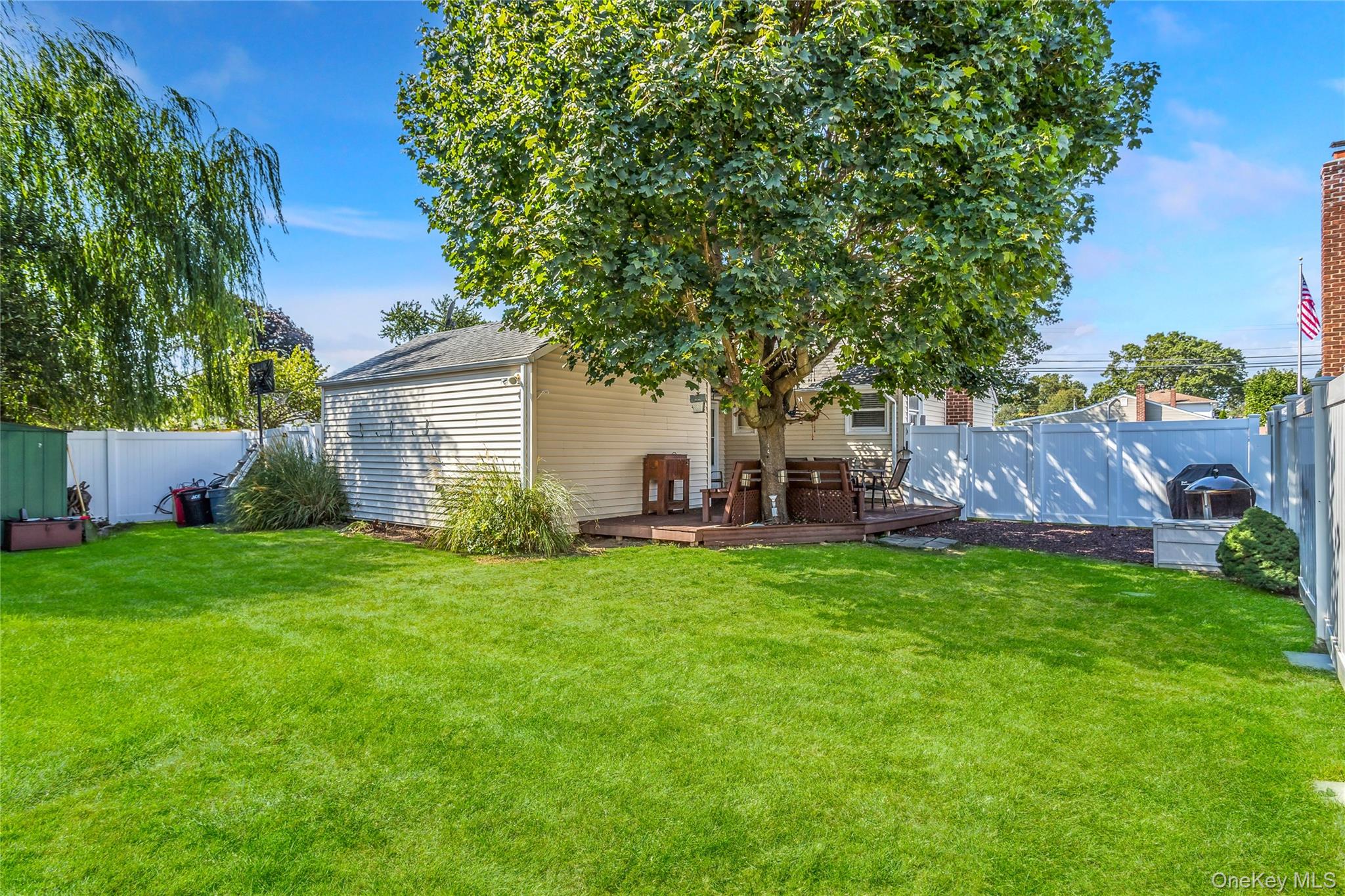 174 N Nassau Avenue, Massapequa, NY 11758