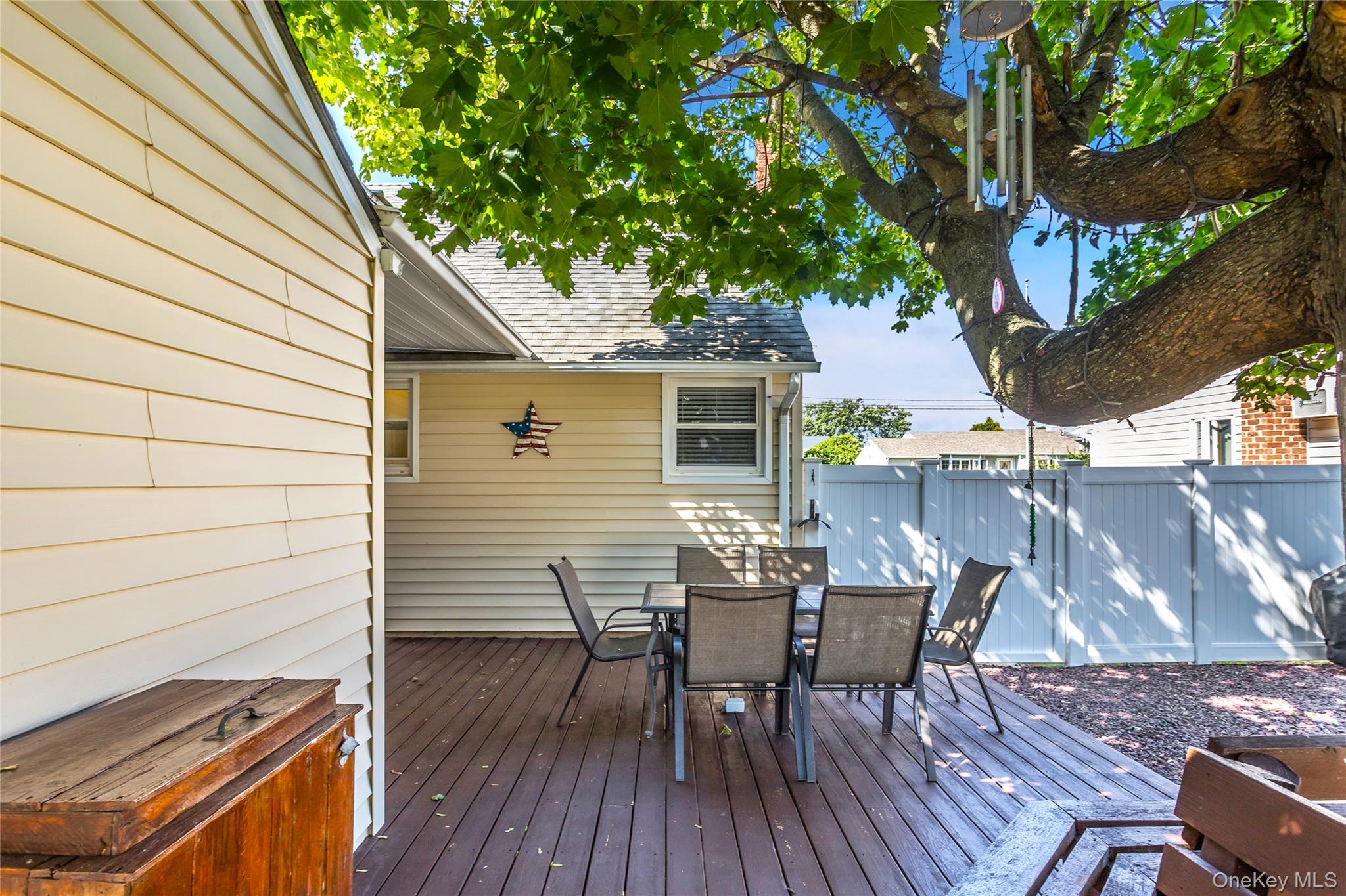 174 N Nassau Avenue, Massapequa, NY 11758