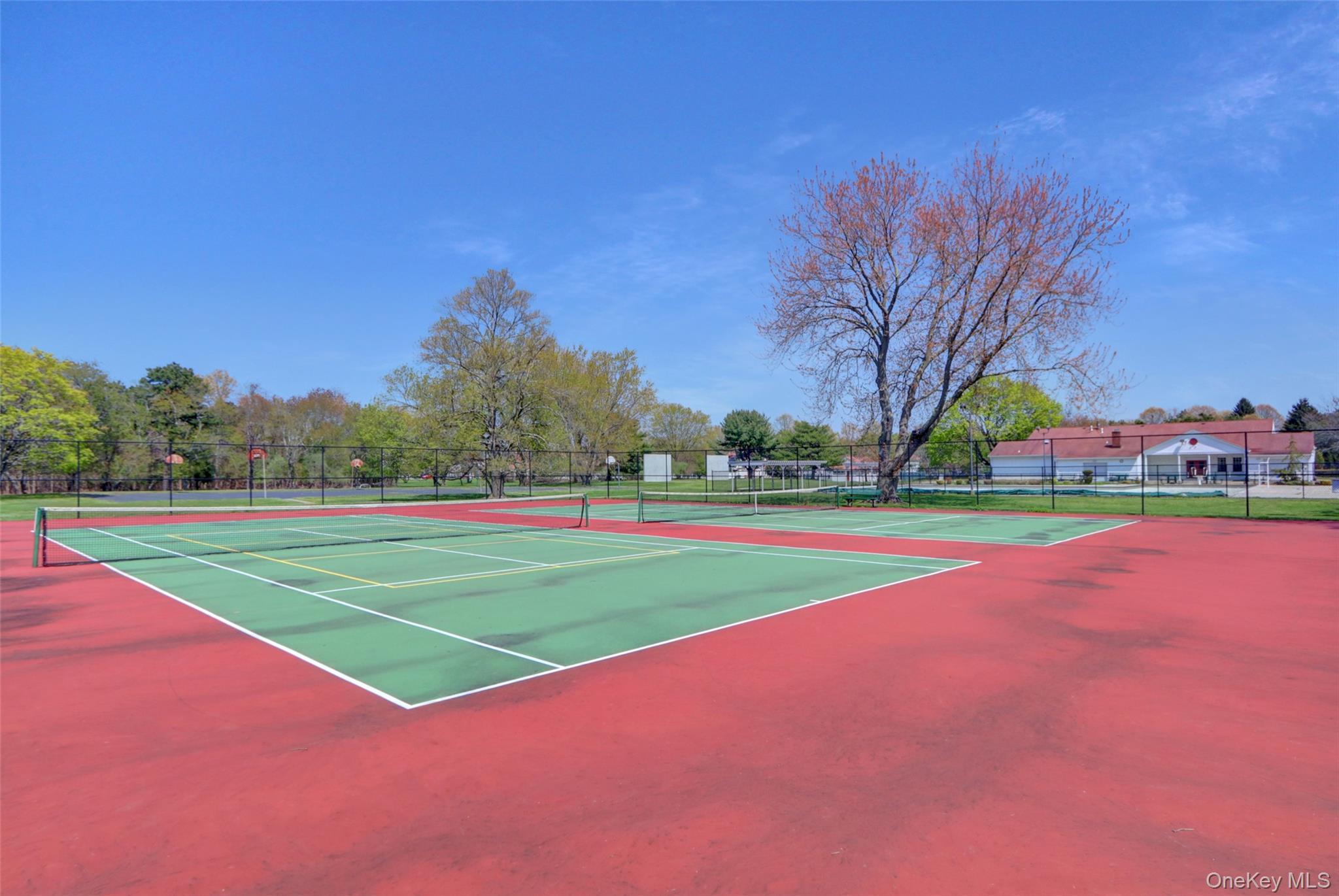 5 Delaware Court, Coram, NY 11727