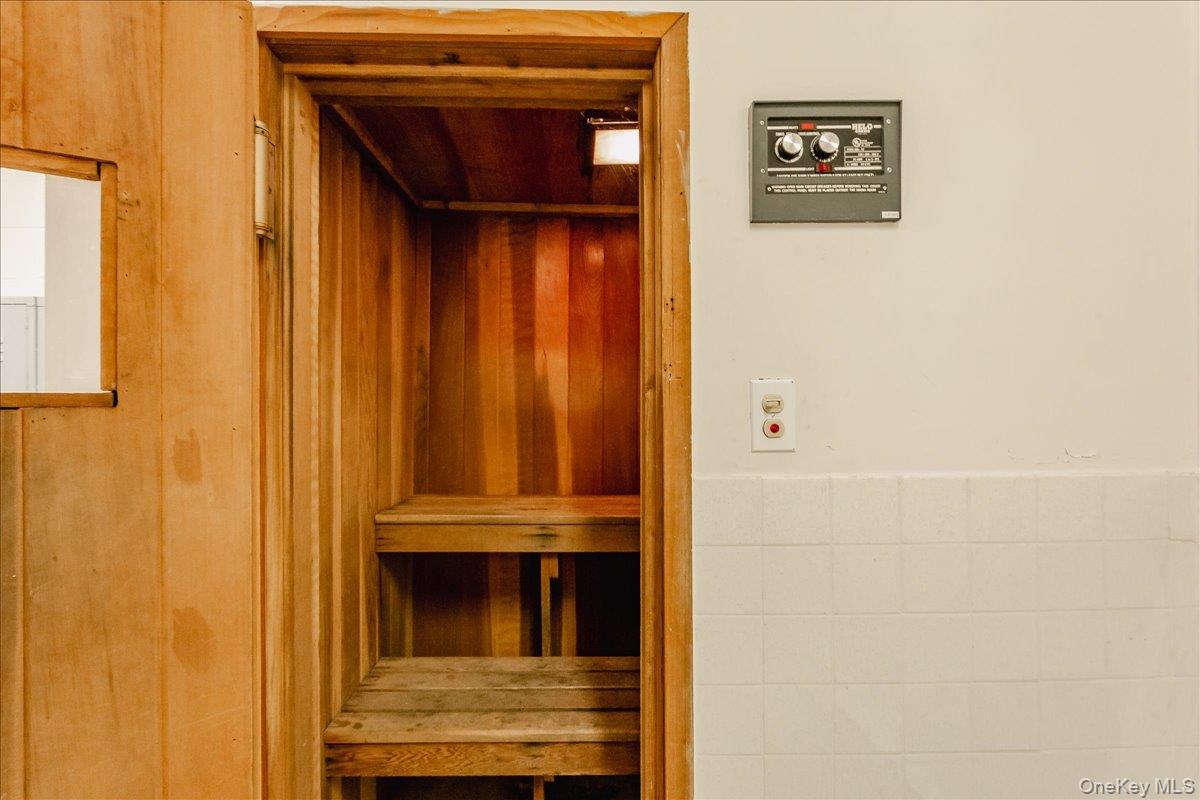 5 Delaware Court, Coram, NY 11727