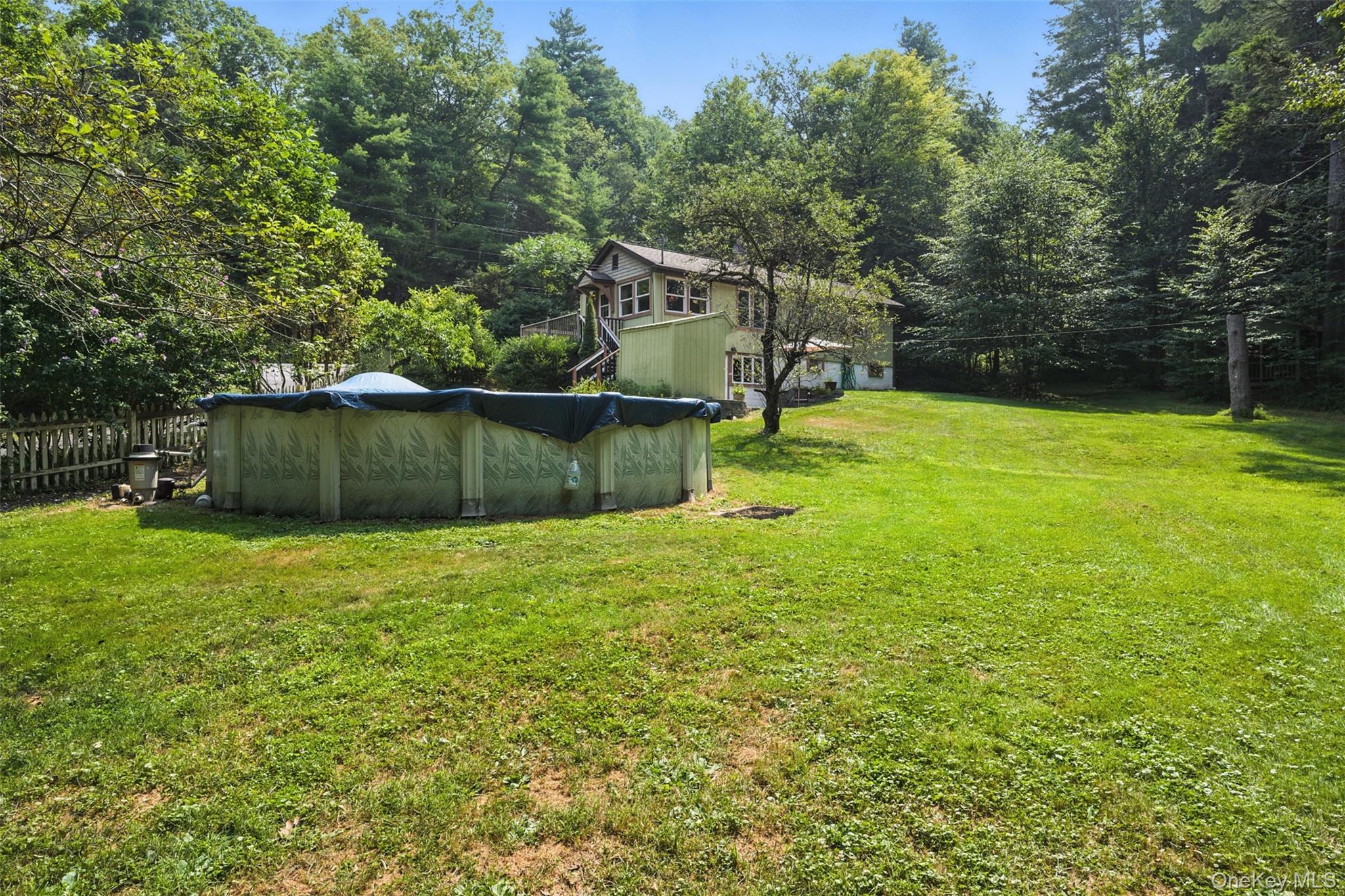 265 Oakland Valley Road, Cuddebackville, NY 12729