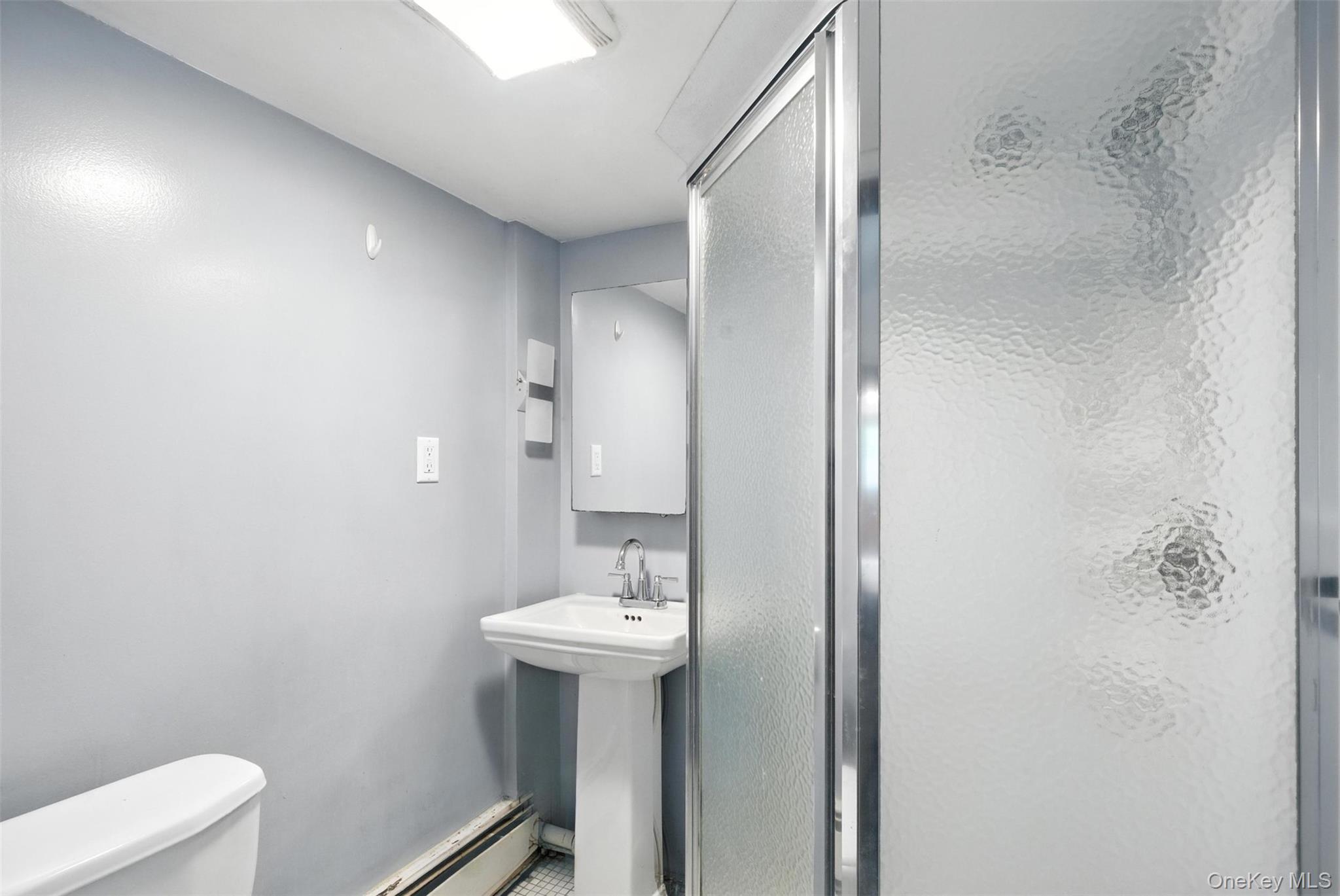 265 Oakland Valley Road, Cuddebackville, NY 12729