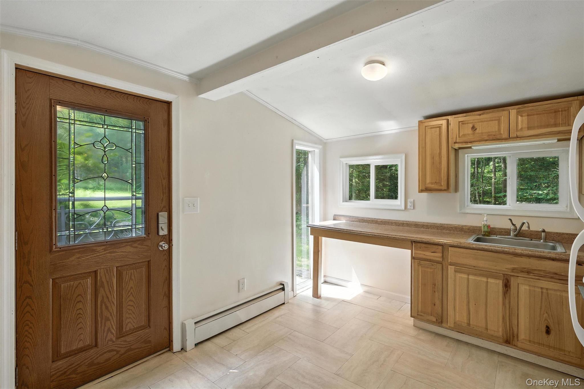 265 Oakland Valley Road, Cuddebackville, NY 12729