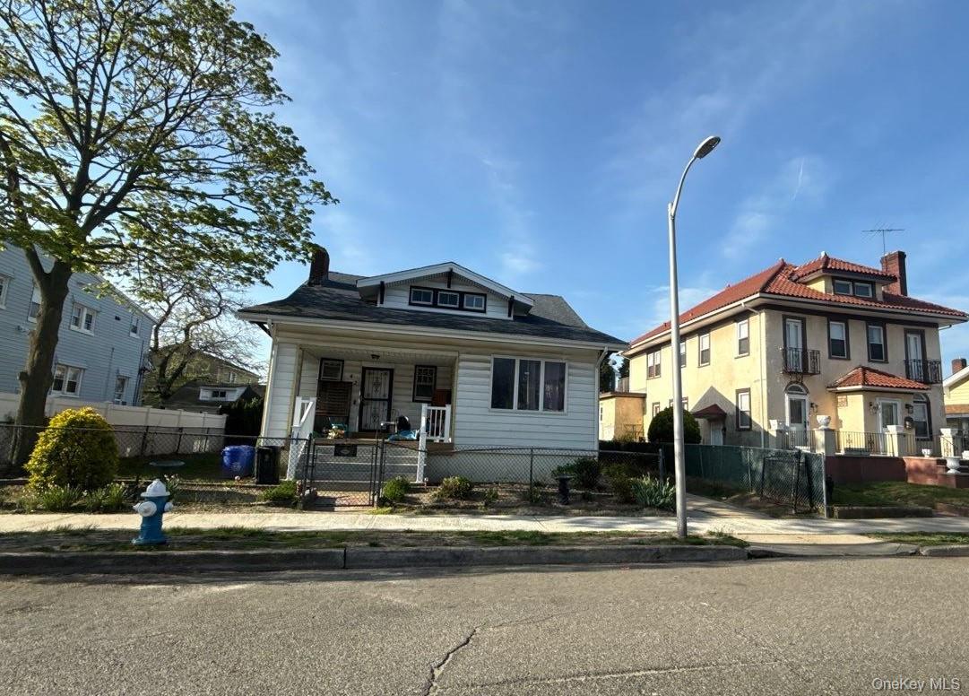 42 E Hudson Street, Long Beach, NY 11561