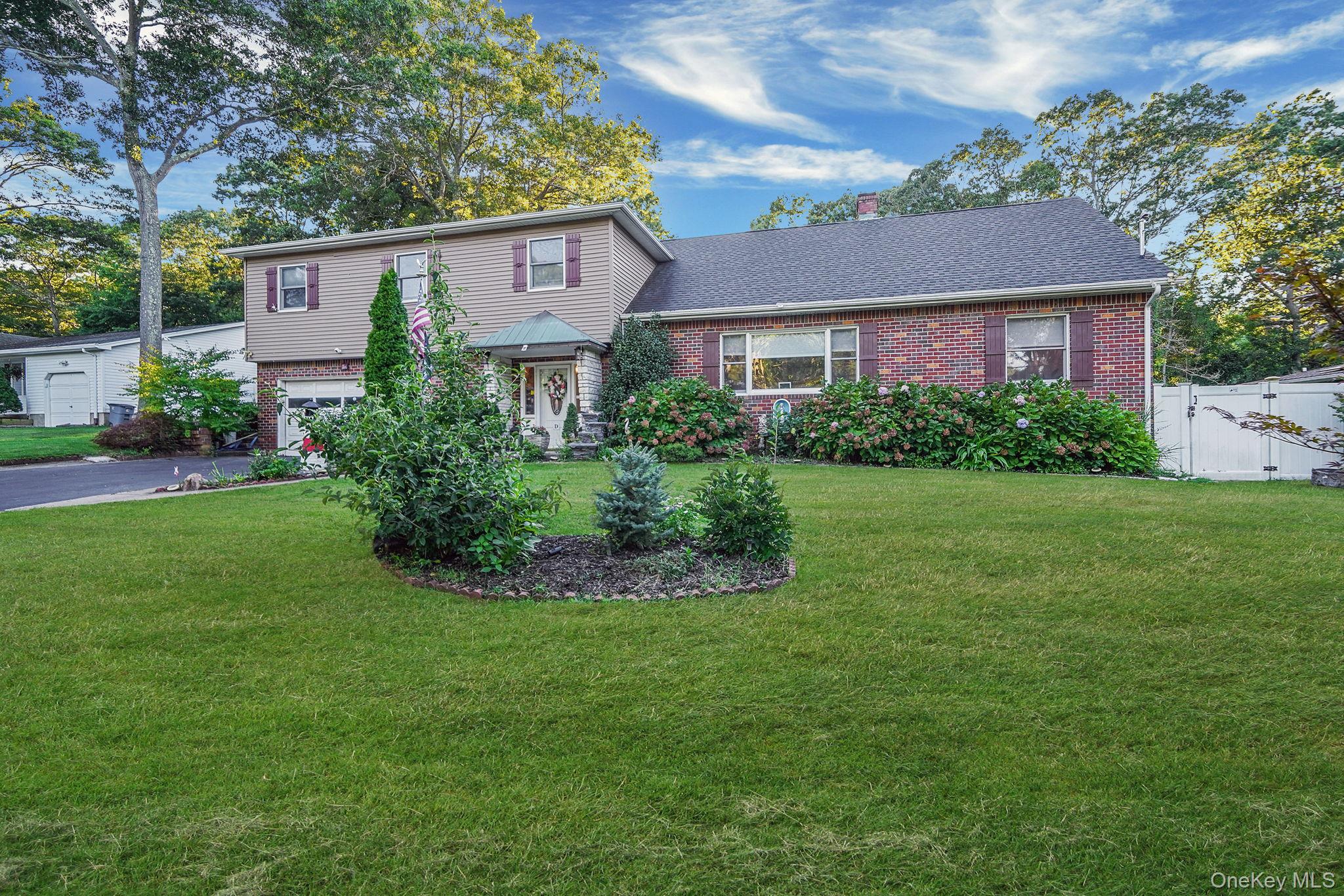 12 Water Road, Rocky Point, NY 11778