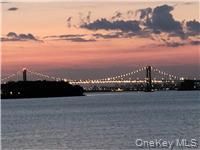 90 GREEN LEAF Hill, Great Neck, NY 11023