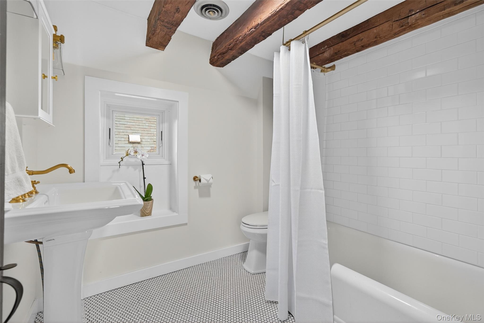 441 Scotchtown Collabar Road, Middletown, NY 10941