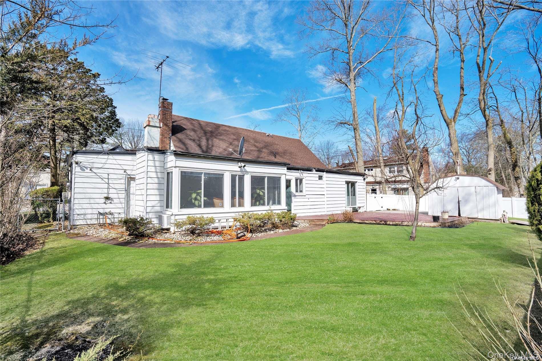 69A Warwick Road, Great Neck, NY 11023